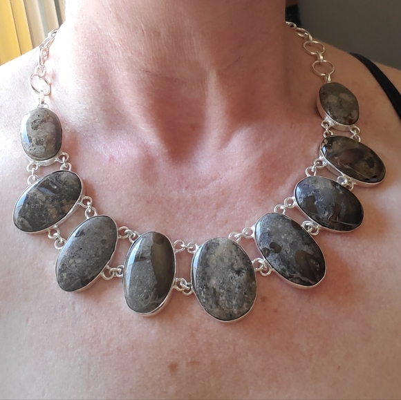 New Amazing Oversized Rock Fossil Silver Statement Necklace. - Picture 4 of 16